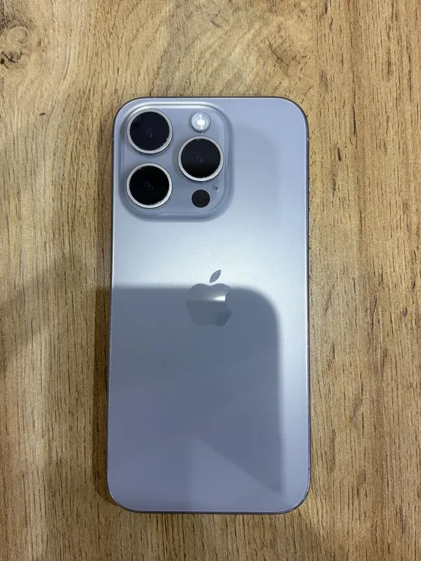 Iphone 15 pro 128gb Natural Titan E-sim 76% емкость 2