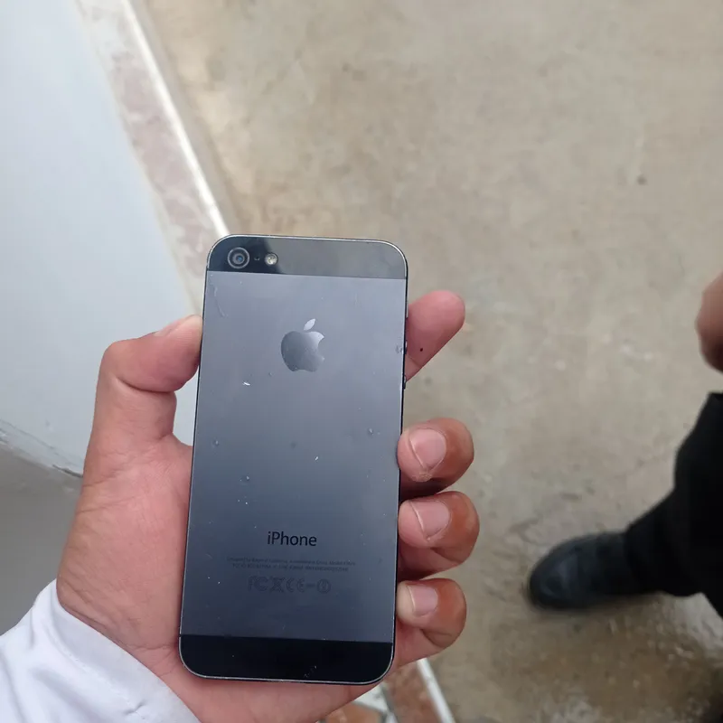 Iphone 5 sotiladi holati yaxshi — фото 1