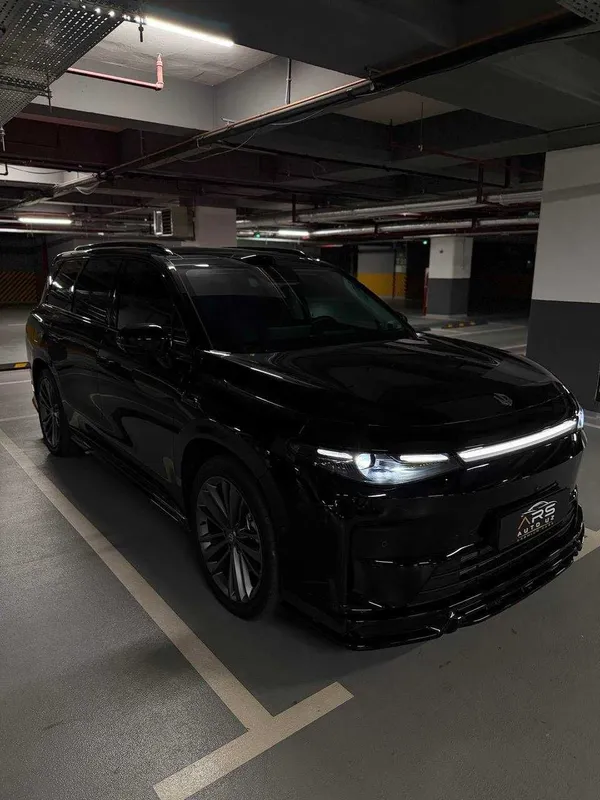 Leapmotor C16 Restyling 3 poz LiDAR Hybrid qora kuzov qora salon tozza Leapmotor C16 Restyling 3 poz LiDAR Hybrid qora kuzov qora salon tozza