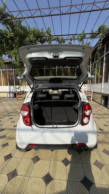 Spark 56.000 km yurgan 6.300$ 10