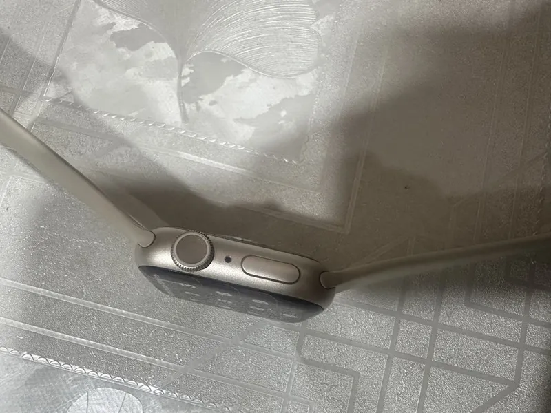 Apple watch series 8 41mm starlight 100% акб new activated 3