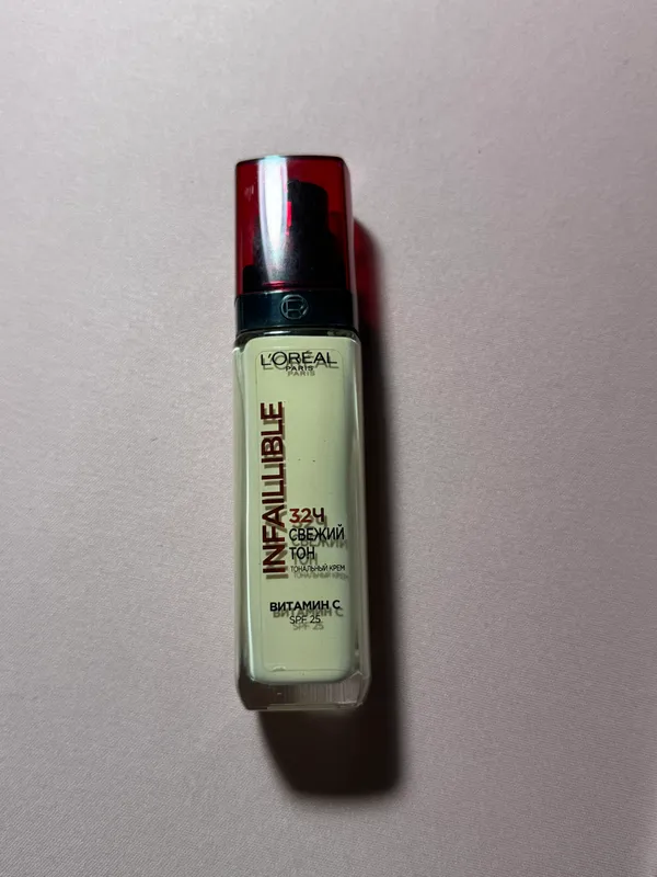Тональный L'Oreal Infaillible новый 3 Тональный L'Oreal Infaillible новый 3