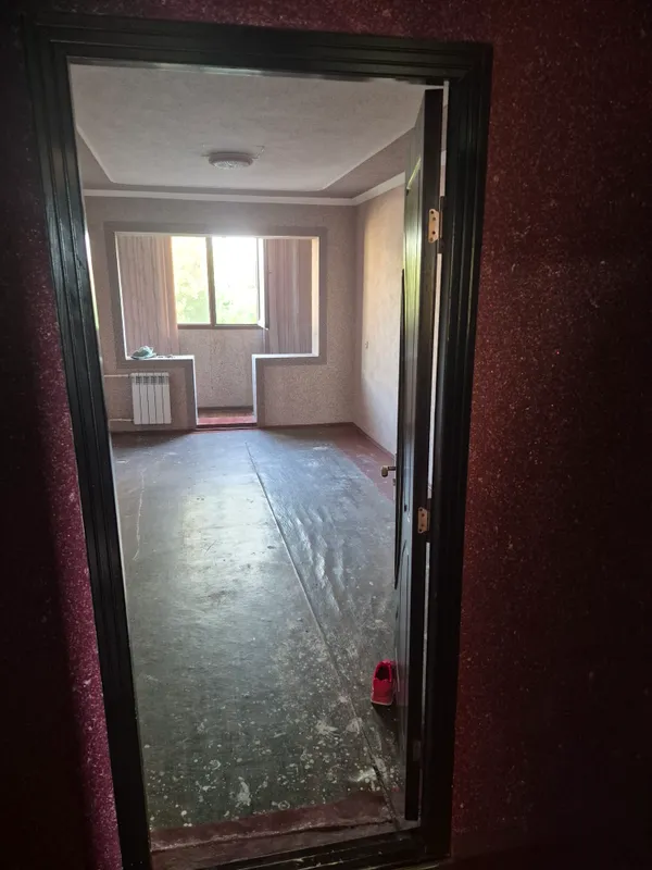 продам 3-ех комнатную квартиру 1