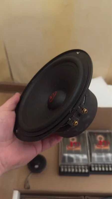 Двух компонентная акустику Dego PO 6.5 3 Двух компонентная акустику Dego PO 6.5 3