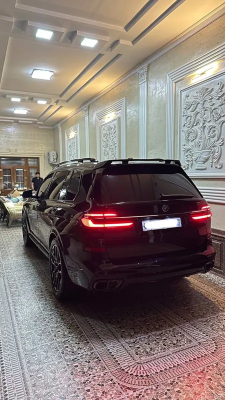 Bmw x7 xDrive40i — фото 3