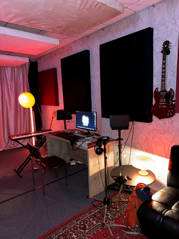 Студия звукозаписи/Musiqa Studiyasi