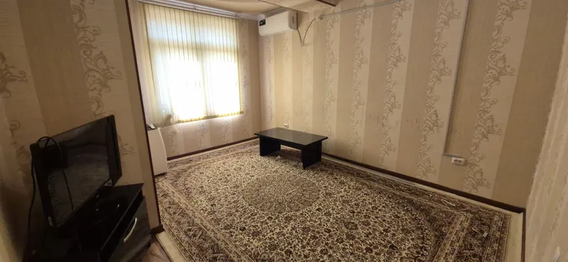 Урганч шахри марказида 2 хонали квартира ижарага берилади 6