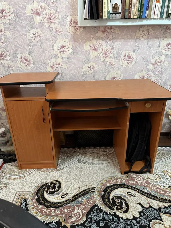 Kompyuterni stol stuli komplekt zor xolati qirilgan chizilgan joyi yo — фото 1