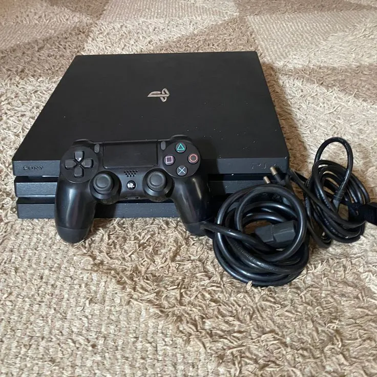 Playstation 4. 2 шт. Playstation 4. 2 шт.