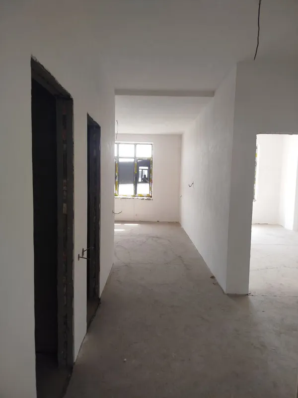 3 xonali kvartira (korobka) sotiladi, mo‘ljal: Buz Bazar 5