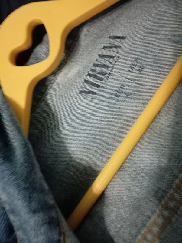 SHOSHILINCH SOTAMAN Nirvana bilan jiletka retro grunge 2 SHOSHILINCH SOTAMAN Nirvana bilan jiletka retro grunge 2