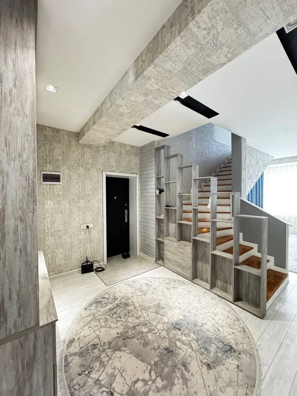5 xonali kvartira, 190 m2, Yunusobod 10