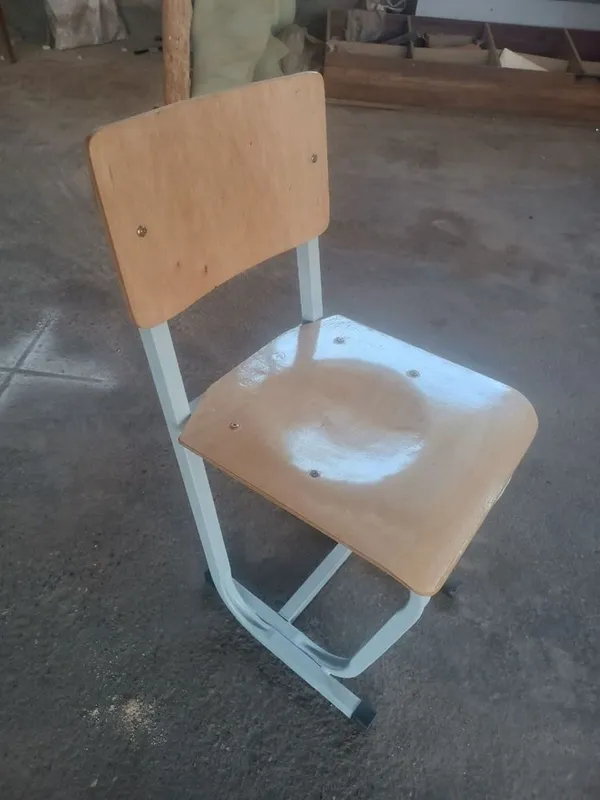 Maktab stulllari 3