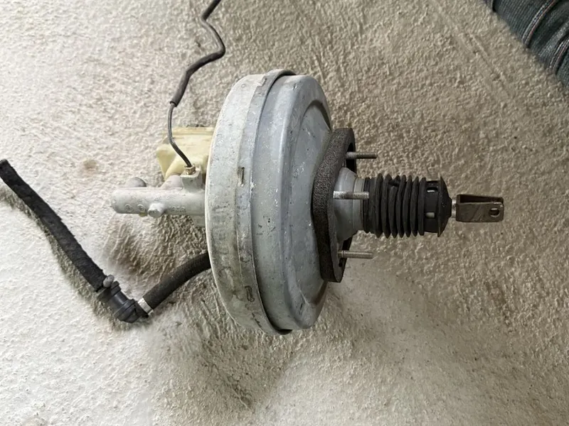 BMW e30 vakum, soz holotda 1 BMW e30 vakum, soz holotda 1