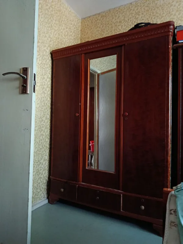Шифонер Антиквариат,Б/У продается — фото 2