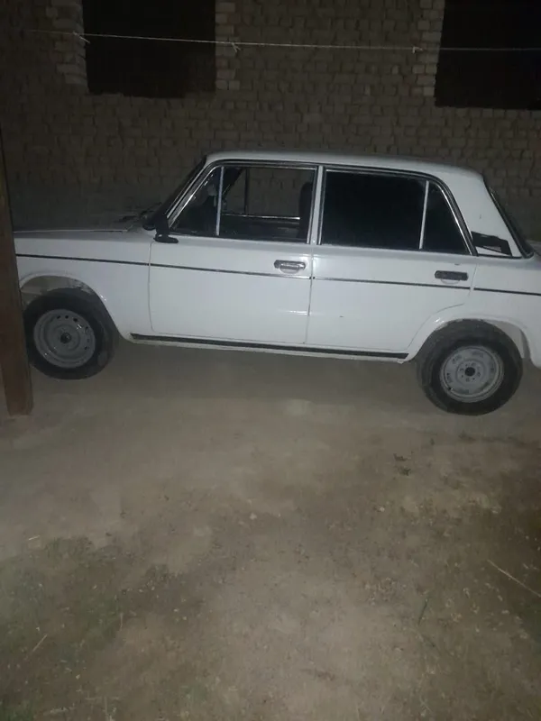 Vaz 2106 sotiladi