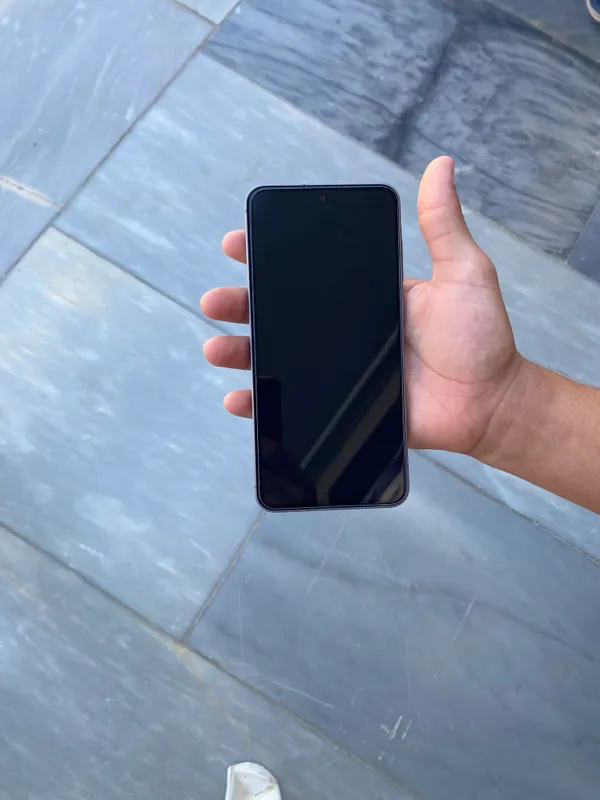 Samsung a56 polni ideal