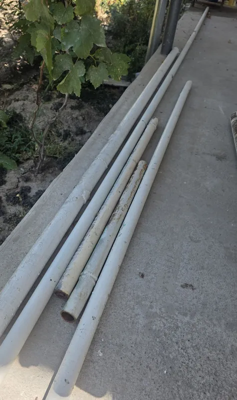 Deyarli yangi quvurlar, 50 kg dan ortiq mavjud Deyarli yangi quvurlar, 50 kg dan ortiq mavjud