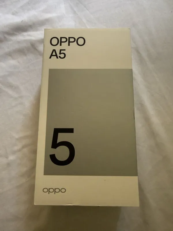 Oppo A5.
