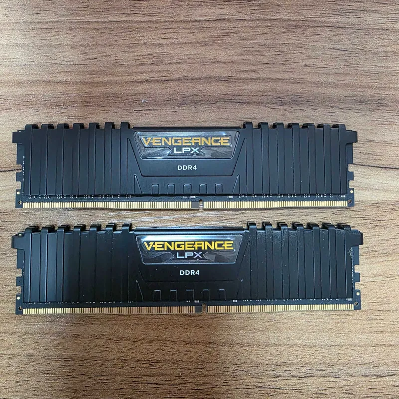 Corsair Vengeance DDR4 2x16gb 2400mhz — фото 6