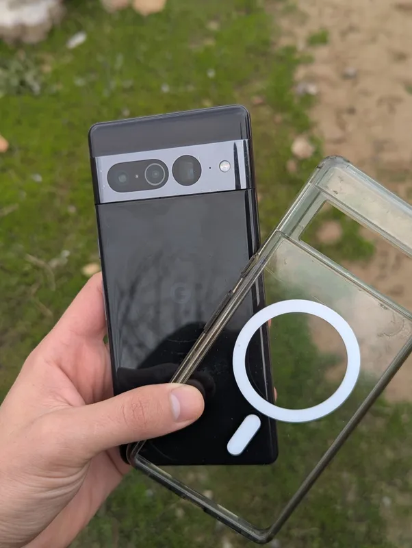 Google Pixel 7 Pro в идеальном состоянии 1 Google Pixel 7 Pro в идеальном состоянии 1