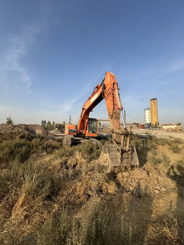 Продается экскаватор гусеничный Doosan 225 — фото 3