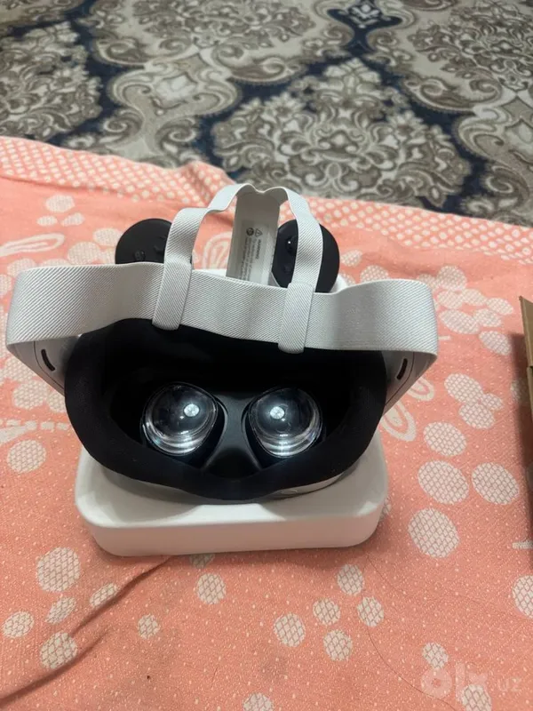 Продаются VR очки 2 Продаются VR очки 2