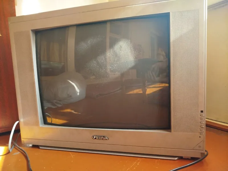 Televizor pirima yangi dek 1 Televizor pirima yangi dek 1