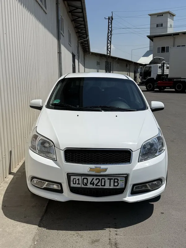 Nexia 3 avtomat. Xolati ideal