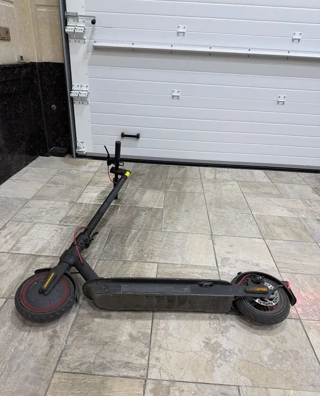 MI mi.com elektr skuteri 5 MI mi.com elektr skuteri 5