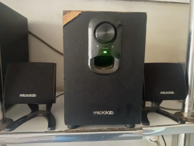 Microlab Kalonkasi Microlab Kalonkasi