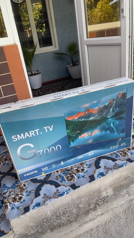 Televizor Smart Tv G7000 43/45 — фото 1