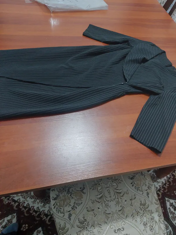 qora ayollar uchun ko‘ylak. Razmer 40 маломерка 3