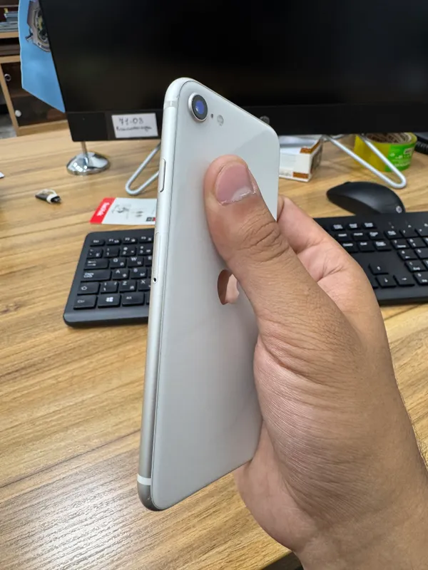 iPhone SE3 3 iPhone SE3 3