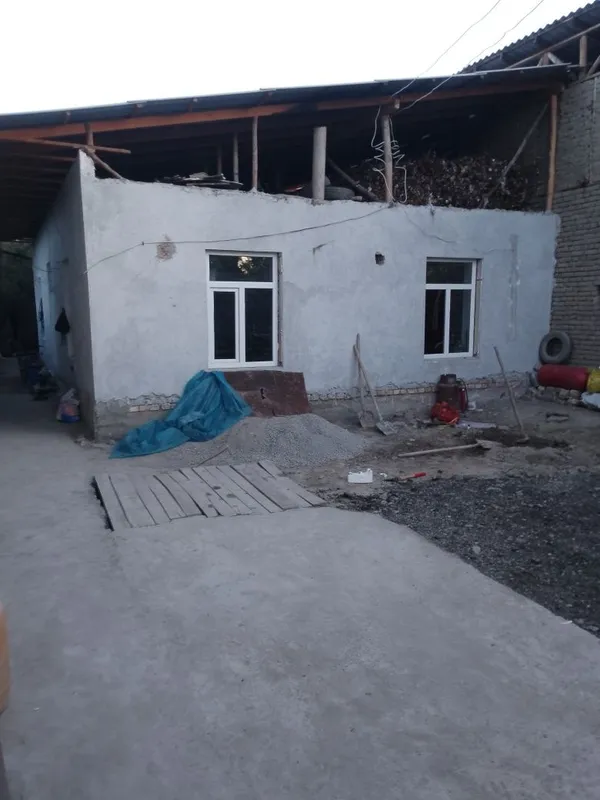 Uy sotiladi 3 so'tik 4hona uy 1 tapodval — фото 1
