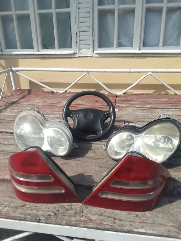 Mersedes Benz 203 fara