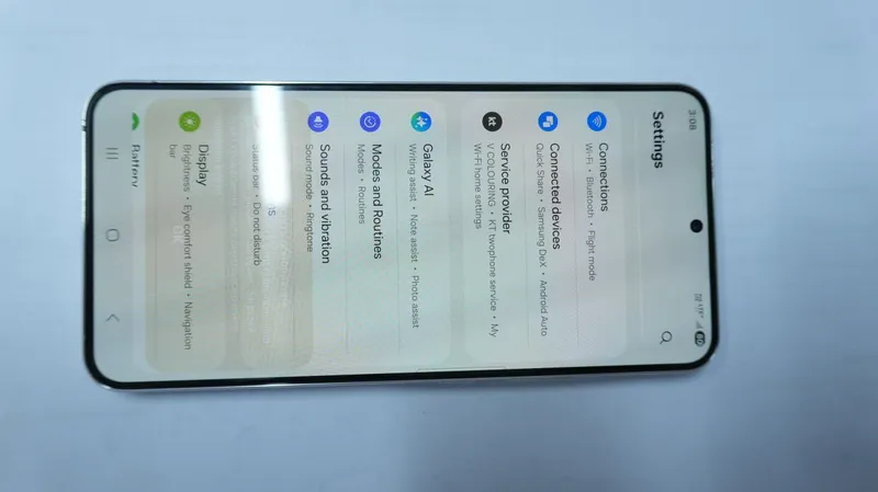Samsung Galaxy S22+ 5G 4 Samsung Galaxy S22+ 5G 4