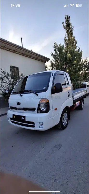 kiya bongo yili 2007 motor 138 ta bolonlari 100% kiya bongo yili 2007 motor 138 ta bolonlari 100%