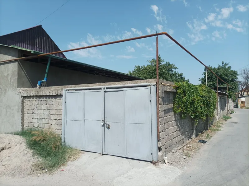 Yer uchastkasi sotiladi, Yangihayot tumani, Gulbog‘ ko‘chasi. 7