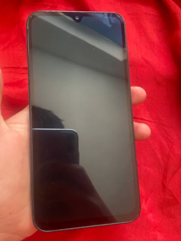 Samsung A15 sotiladi srochno!!!