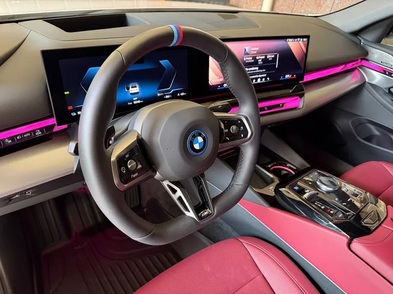 BMW i5 M-paket 2025 yil 40L — фото 2