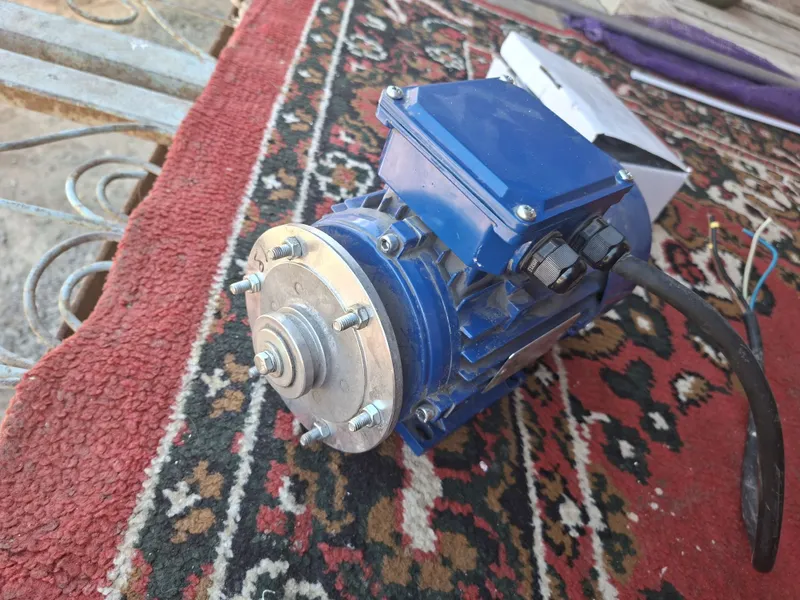 0.75 kW Asinxron Elektrodvigatel (Yangi) — фото 1