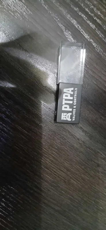 продаю флешку на 16 гб — фото 2
