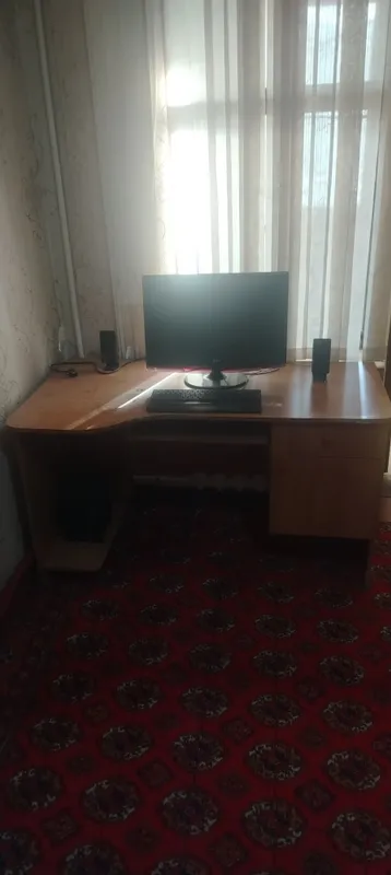 Манитор клавиатура самбуфер стол