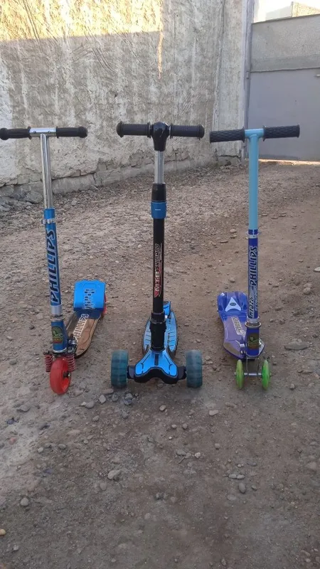 Bolalar samokatlari 4 dona. 2 Bolalar samokatlari 4 dona. 2