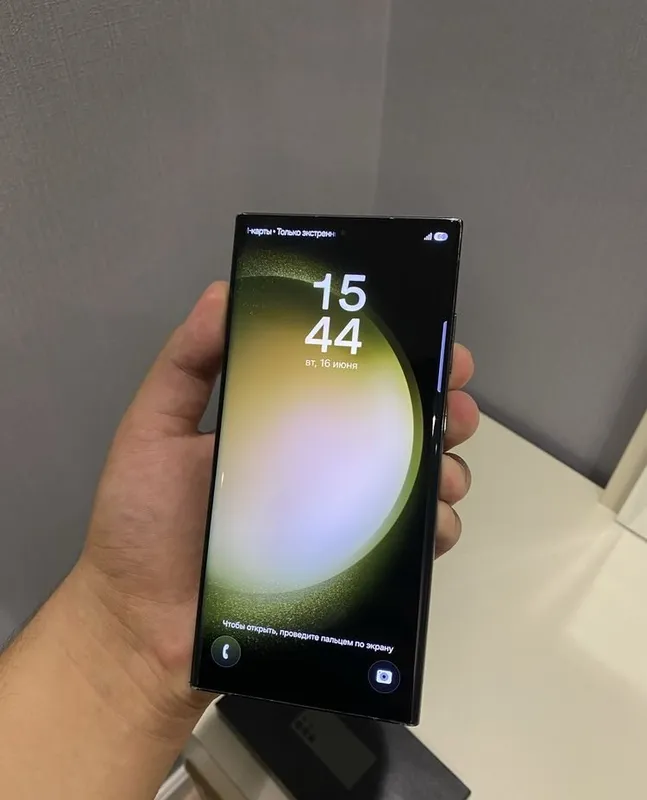 Samsung S23 Ultra 12/256GB 4 Samsung S23 Ultra 12/256GB 4