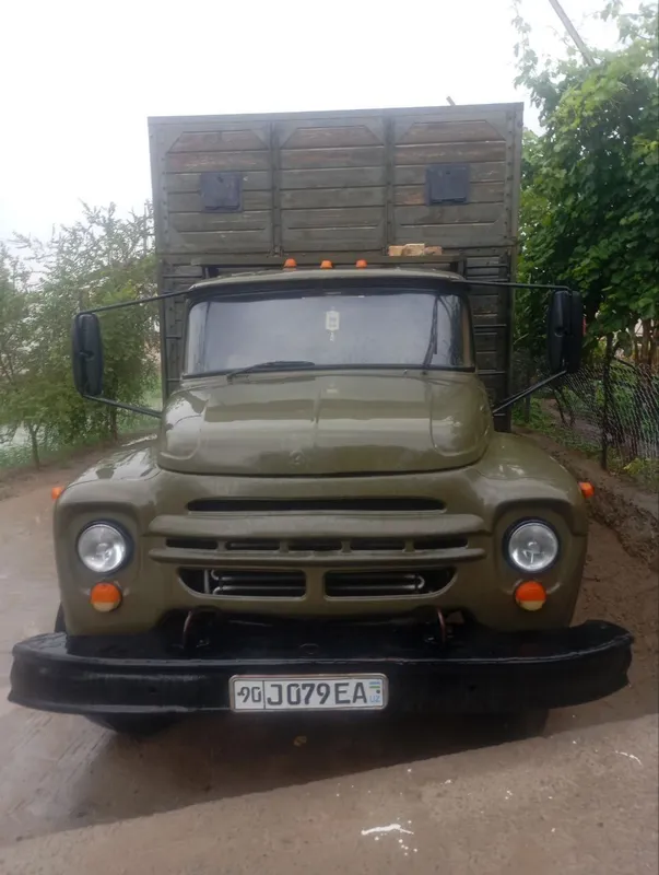 Zil 130.yuk mashinasi