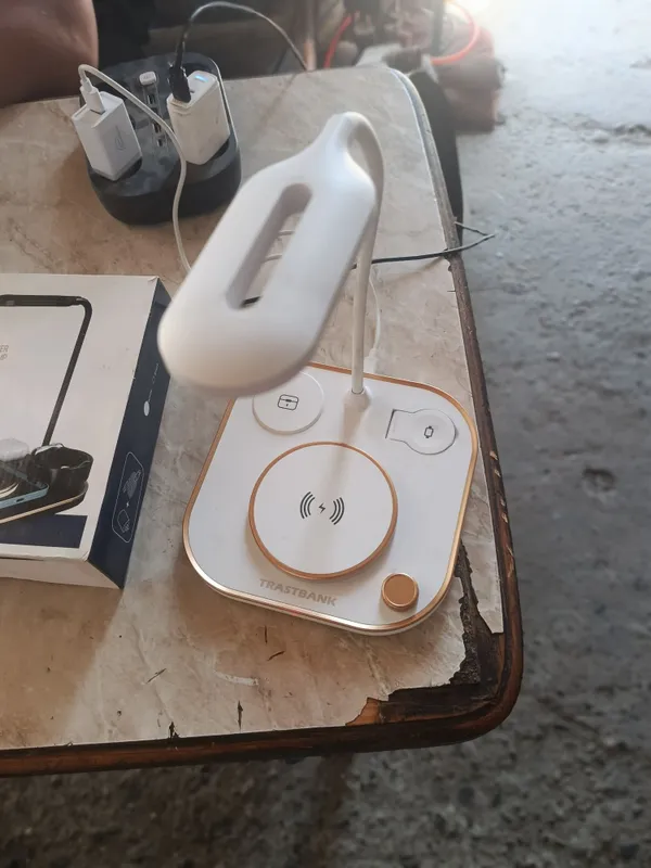 Simsiz zaryadlovchi qurilma 5 tasi 1 da iphone uchun 1 Simsiz zaryadlovchi qurilma 5 tasi 1 da iphone uchun 1