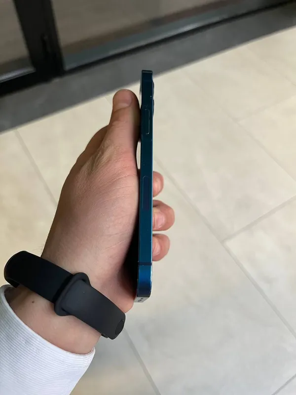 iPhone 12 6 iPhone 12 6