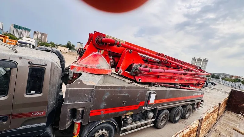 Бетононасос HYUNDAI TRAGO KCP55ZX170 3
